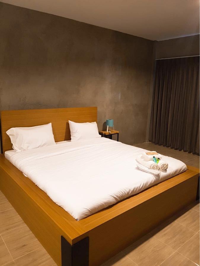 The Day Home Hotel Пакчонг Экстерьер фото